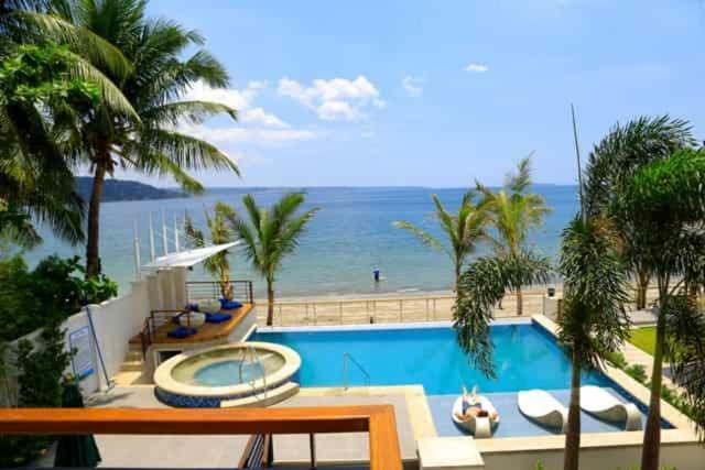 Icove Beach Hotel Olongapo Exterior photo